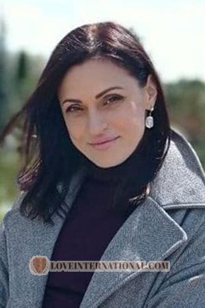 207589 - Viktoriya Alter: 51 - Ukraine