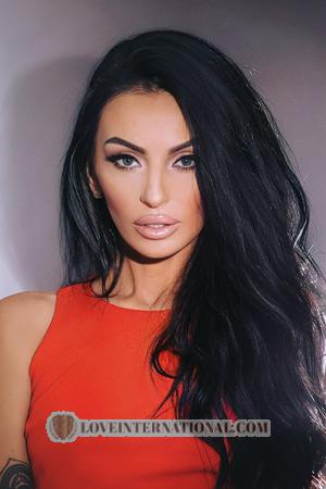 207810 - Tatyana Alter: 34 - Ukraine
