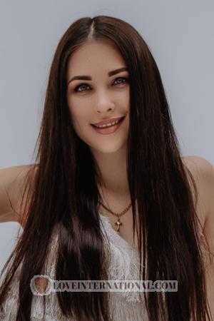 207902 - Veronika Alter: 32 - Ukraine