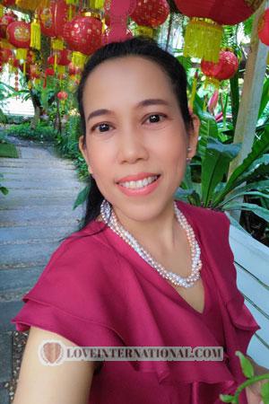 208631 - Jariya Alter: 53 - Thailand