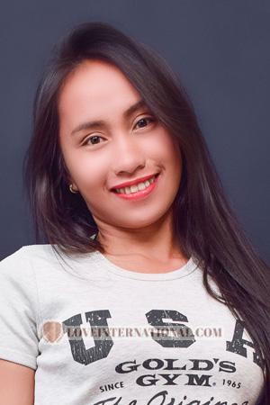 Ladies of Philippinen