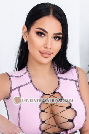 211894 - Diana Alter: 22 - Ukraine