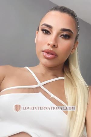 212755 - Camila Alter: 26 - Kolumbien