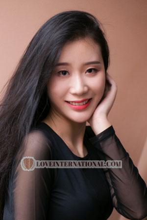 212806 - Claire Alter: 27 - China