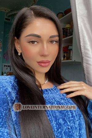 213104 - Valeriia Alter: 24 - Ukraine