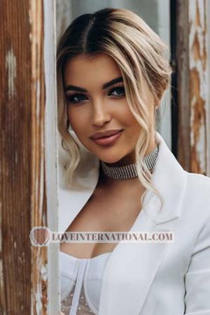 214973 - Anastasiia Alter: 30 - Ukraine