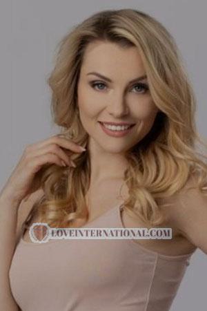 216615 - Anna Alter: 44 - Ukraine