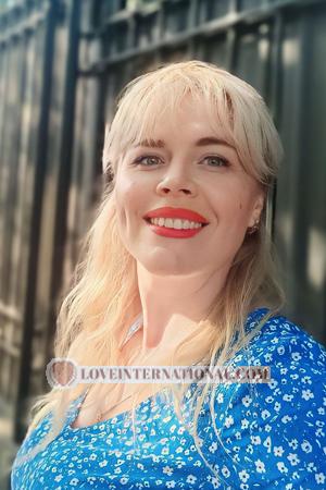 217642 - Olga Alter: 42 - Ukraine