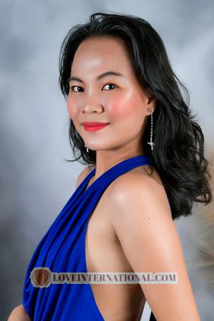 Ladies of Philippinen