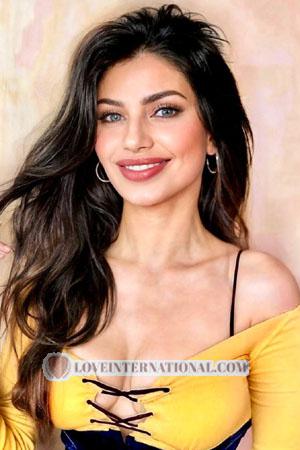 218116 - Alexandra Alter: 24 - Ukraine