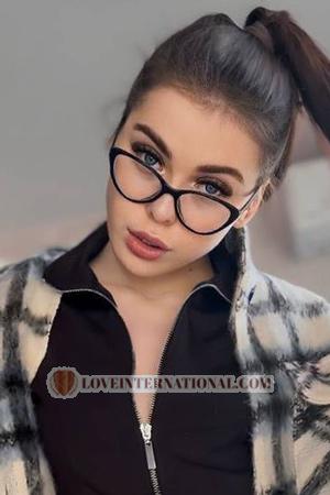 218418 - Alevtyna Alter: 20 - Ukraine