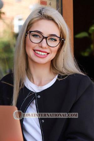 218709 - Olga Alter: 35 - Ukraine