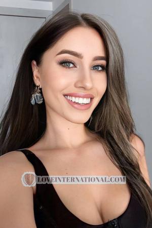 219004 - Olga Alter: 23 - Ukraine