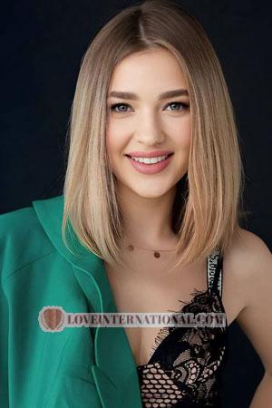 219095 - Viktoriia Alter: 33 - Ukraine
