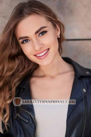 219534 - Evgenia Alter: 32 - Ukraine