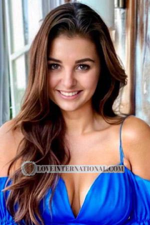 219542 - Alina Alter: 26 - Ukraine