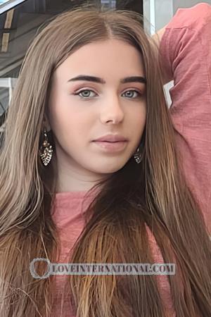 220383 - Angelina Alter: 20 - Ukraine