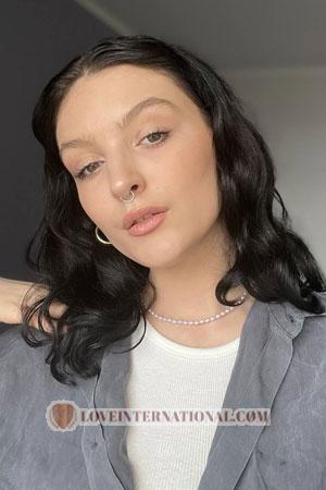 220748 - Anastasia Alter: 22 - Ukraine