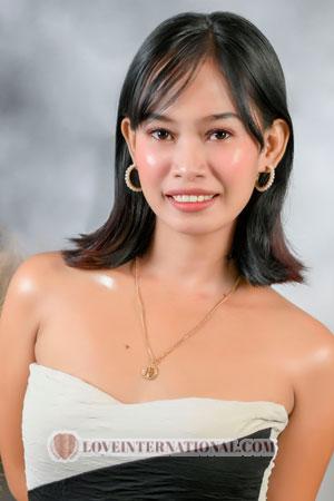 Ladies of Philippinen