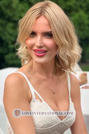 221280 - Lyudmila Alter: 43 - Ukraine