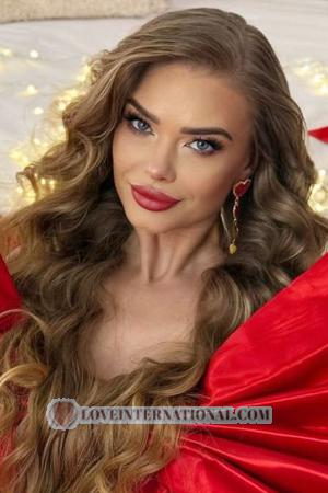 221447 - Oksana Alter: 42 - Ukraine