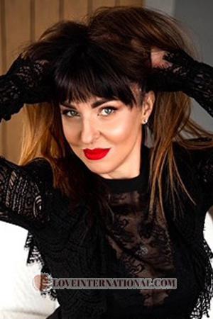 221685 - Viktoriia Alter: 47 - Ukraine