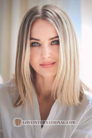 221875 - Valentina Alter: 47 - Ukraine