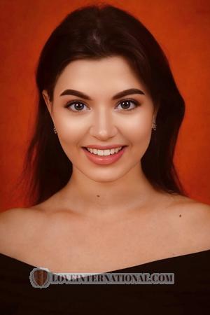 222331 - Anastasiya Alter: 21 - Ukraine
