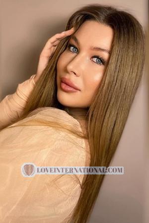 222614 - Anastasiia Alter: 30 - Ukraine