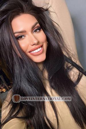 223093 - Oleksandra Alter: 30 - Ukraine