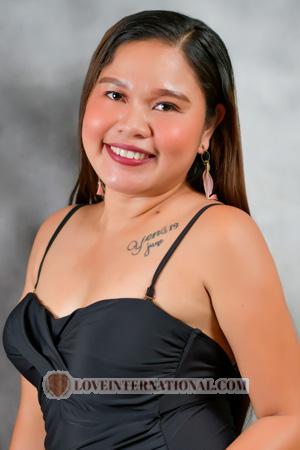 Ladies of Philippinen