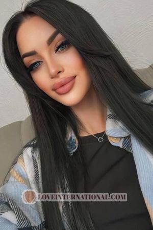 223622 - Anna Alter: 25 - Ukraine