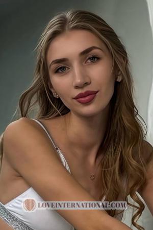 224460 - Anastasia Alter: 23 - Ukraine