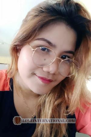 Ladies of Philippinen