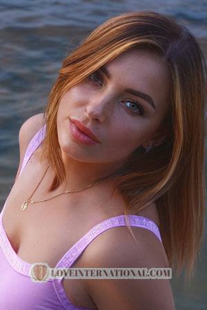 224794 - Kseniia Alter: 35 - Ukraine