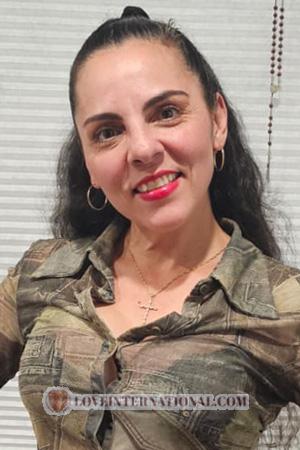 Ladies of Costa Rica