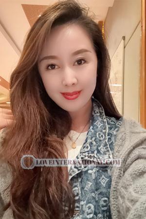 224848 - Lily Alter: 41 - China