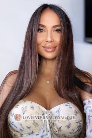 224861 - Yulia Alter: 38 - Ukraine