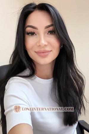 224882 - Yuliia Alter: 41 - Ukraine