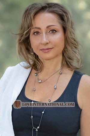 225085 - Victoriya Alter: 54 - Ukraine