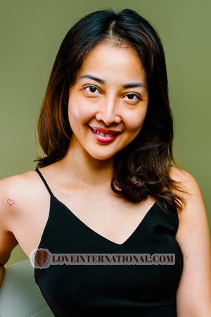 225133 - Katie Alter: 37 - Thailand