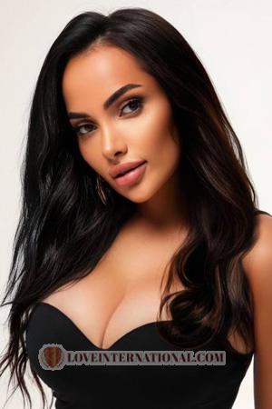 225151 - Oleksandra Alter: 26 - Ukraine