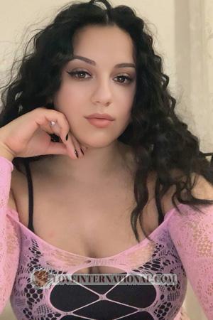 225417 - Alona Alter: 26 - Ukraine