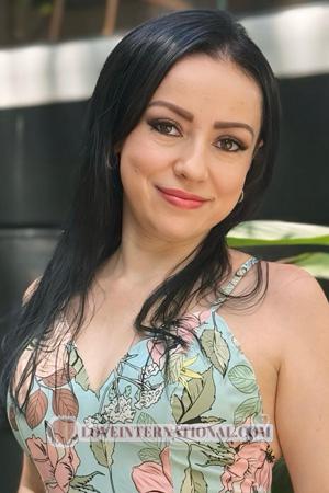 225440 - Viviana Alter: 40 - Kolumbien