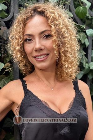 225652 - Olena Alter: 45 - Ukraine