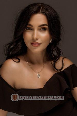 225826 - Kateryna Alter: 33 - Ukraine