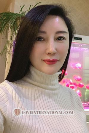 225963 - Lucy Alter: 53 - China