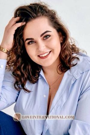 226808 - Lilia Alter: 31 - Ukraine