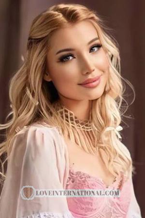 227151 - Svitlana Alter: 19 - Ukraine