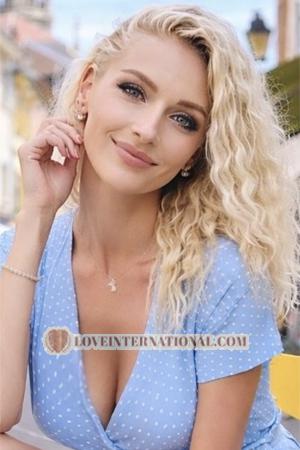227160 - Anna Alter: 43 - Ukraine